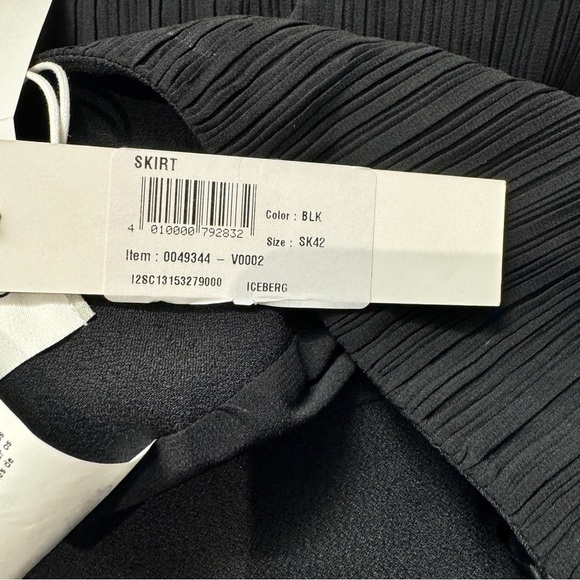 NWT Iceberg Plisse Black Maxi Skirt size L - Picture 8 of 13
